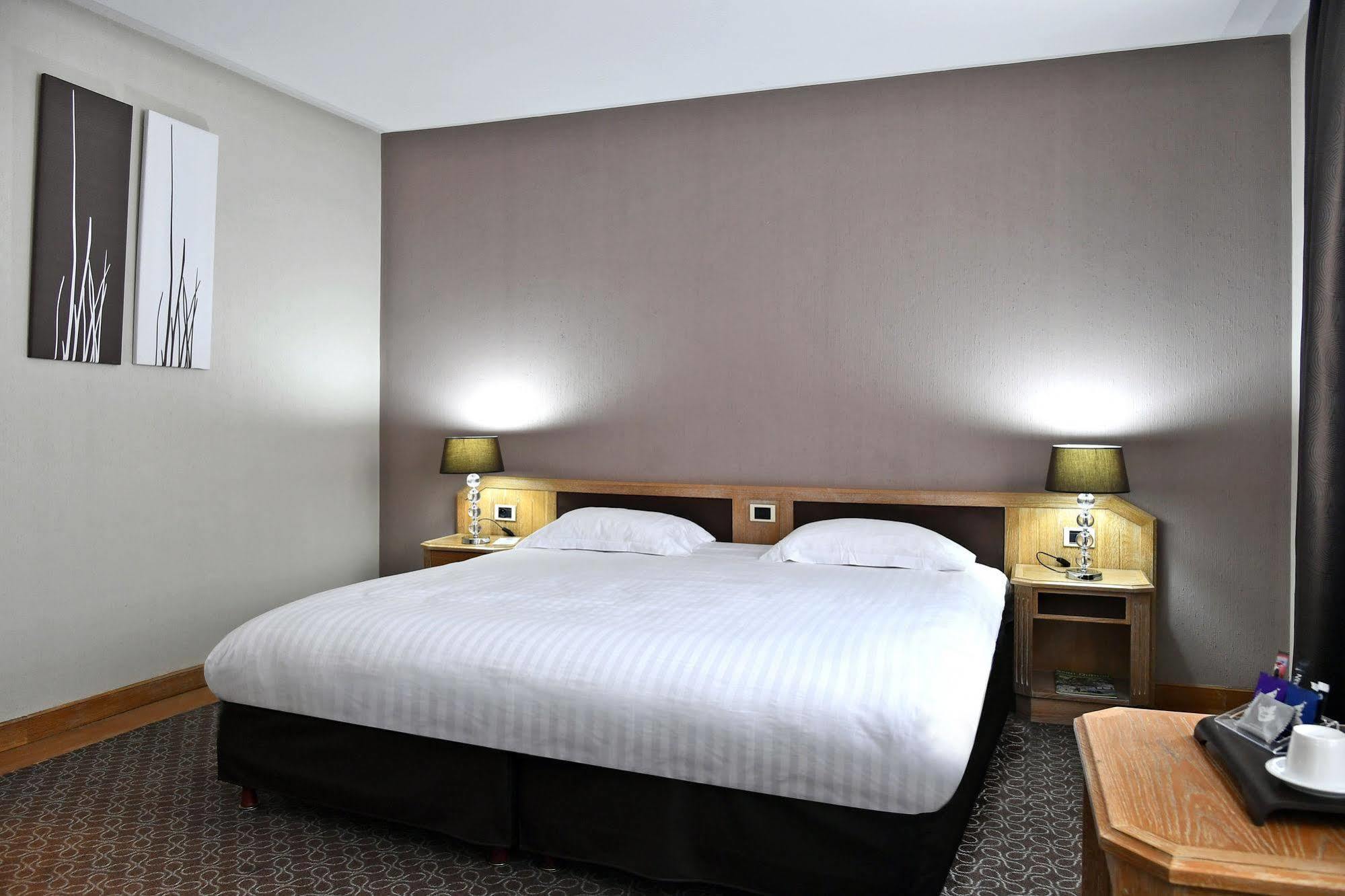 Le Grand Hotel سانت كونتان المظهر الخارجي الصورة