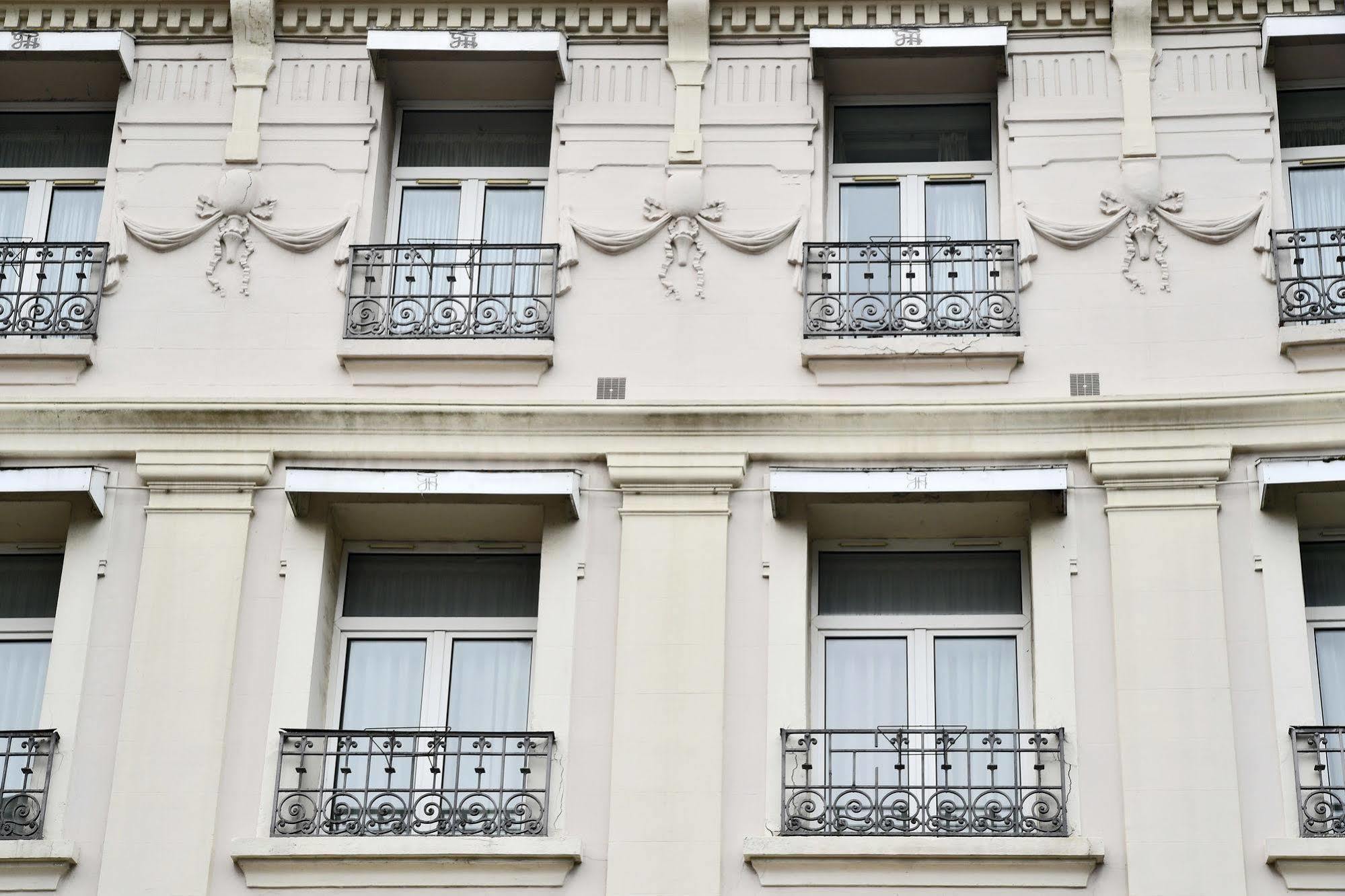 Le Grand Hotel سانت كونتان المظهر الخارجي الصورة